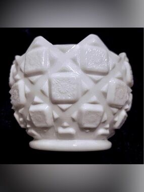 Vintage White Milk Glass Westmoreland Old Quilt or Block & Star Round Candy Dish